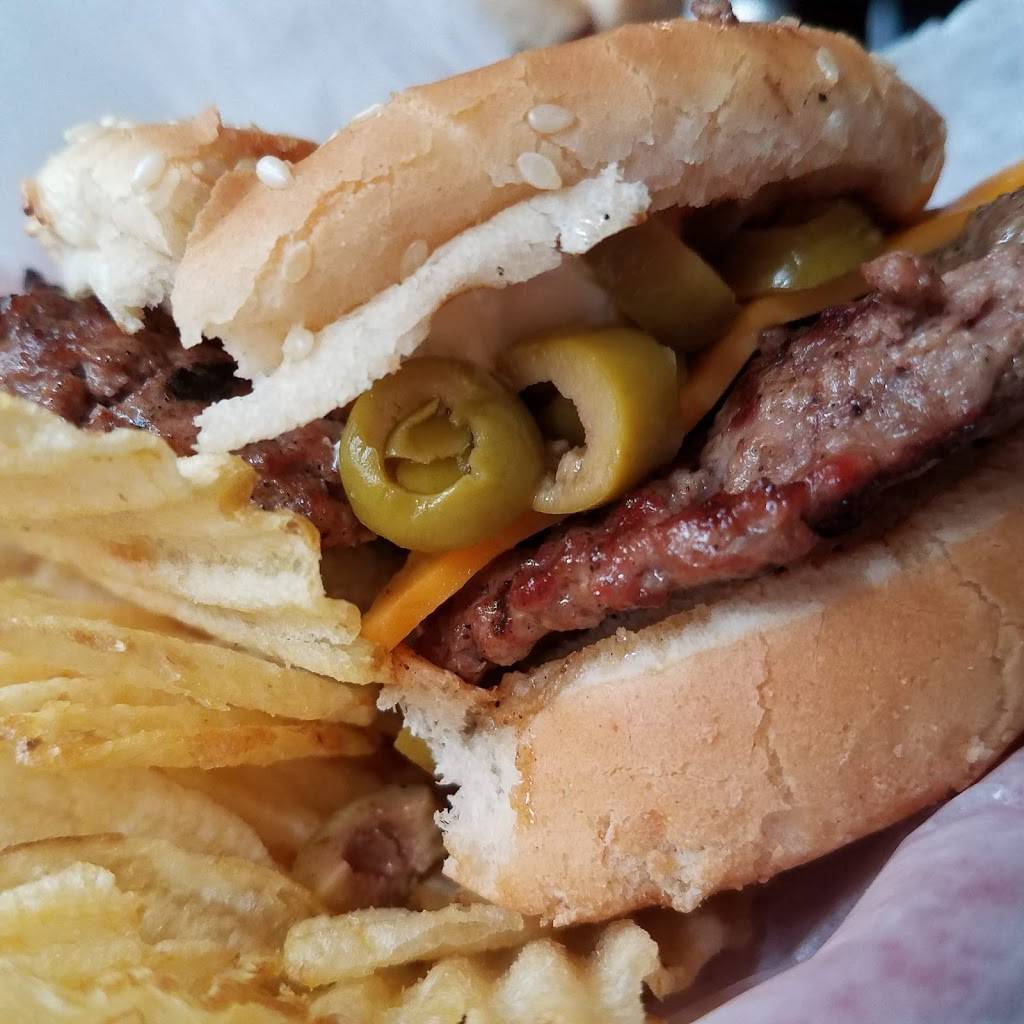 Bernies Main St Tavern | restaurant | 112 E Main St, Homer, MI 49245, USA | 5175684221 OR +1 517-568-4221