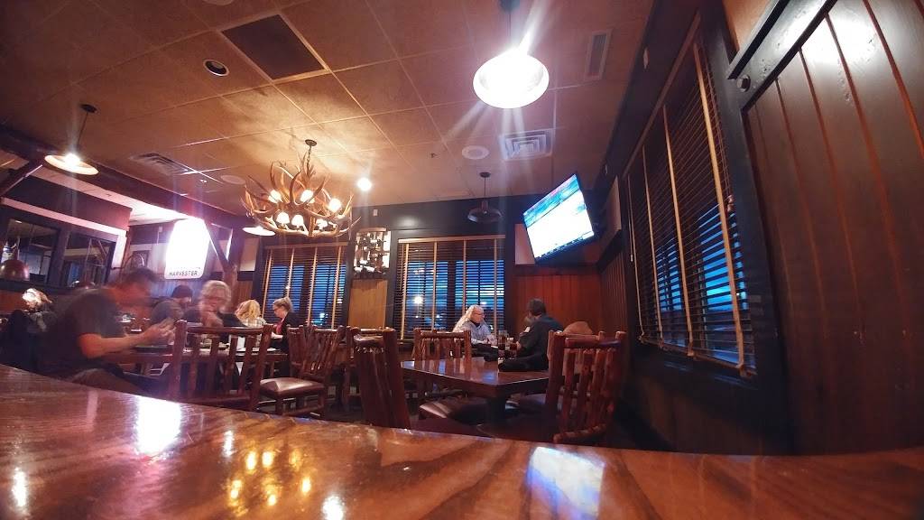 Grizzlys Wood-Fired Grill - Willmar | restaurant | 2207 1st St S, Willmar, MN 56201, USA | 3202310840 OR +1 320-231-0840