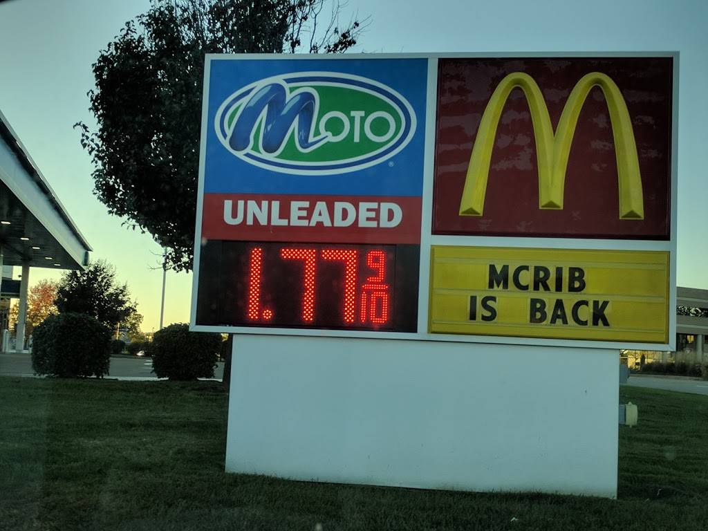 McDonalds | cafe | 3296 Rider Trail S, Earth City, MO 63045, USA | 3147396016 OR +1 314-739-6016