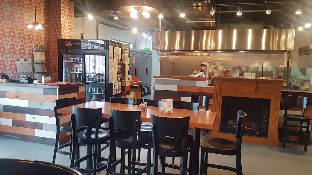 The Harvest Table at Market Square | restaurant | Market Square, 2109 Ottawa St, Windsor, ON N8Y 1R8, Canada | 2267834170 OR +1 226-783-4170