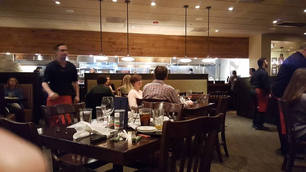 Carrabbas Italian Grill | restaurant | 420 Peachtree Pkwy, Cumming, GA 30041, USA | 7702929104 OR +1 770-292-9104