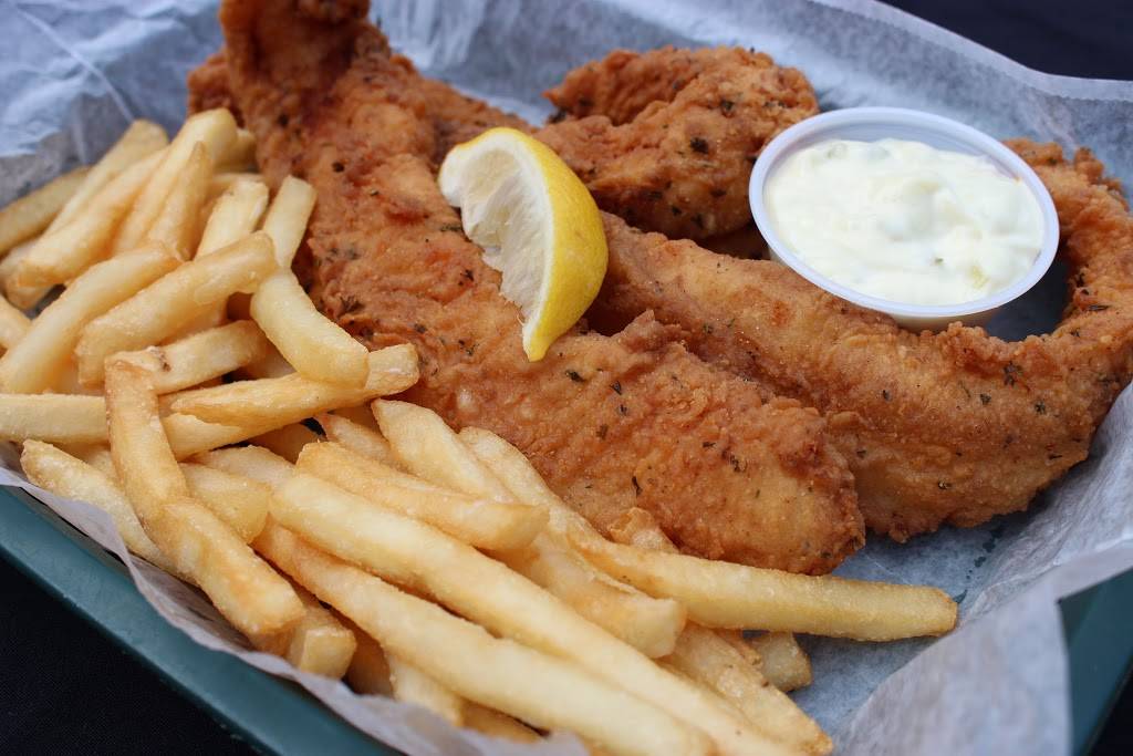 McKennas Place NSB | restaurant | 1443 S Dixie Fwy, New Smyrna Beach, FL 32168, USA | 3864093355 OR +1 386-409-3355