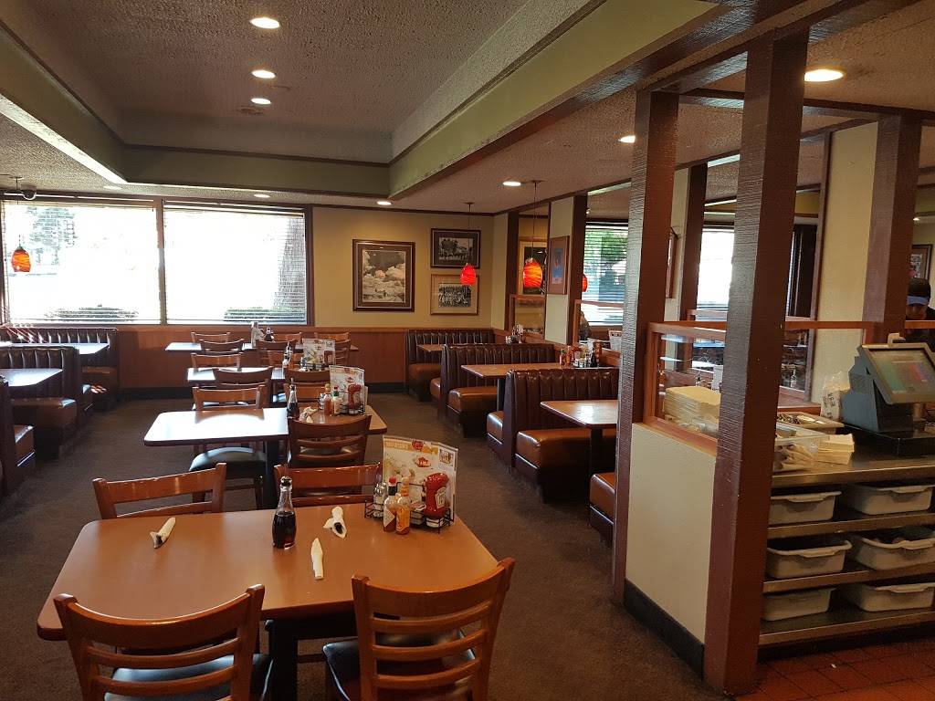 Dennys | restaurant | 1313 Willow Pass Rd, Concord, CA 94520, USA | 9257984040 OR +1 925-798-4040