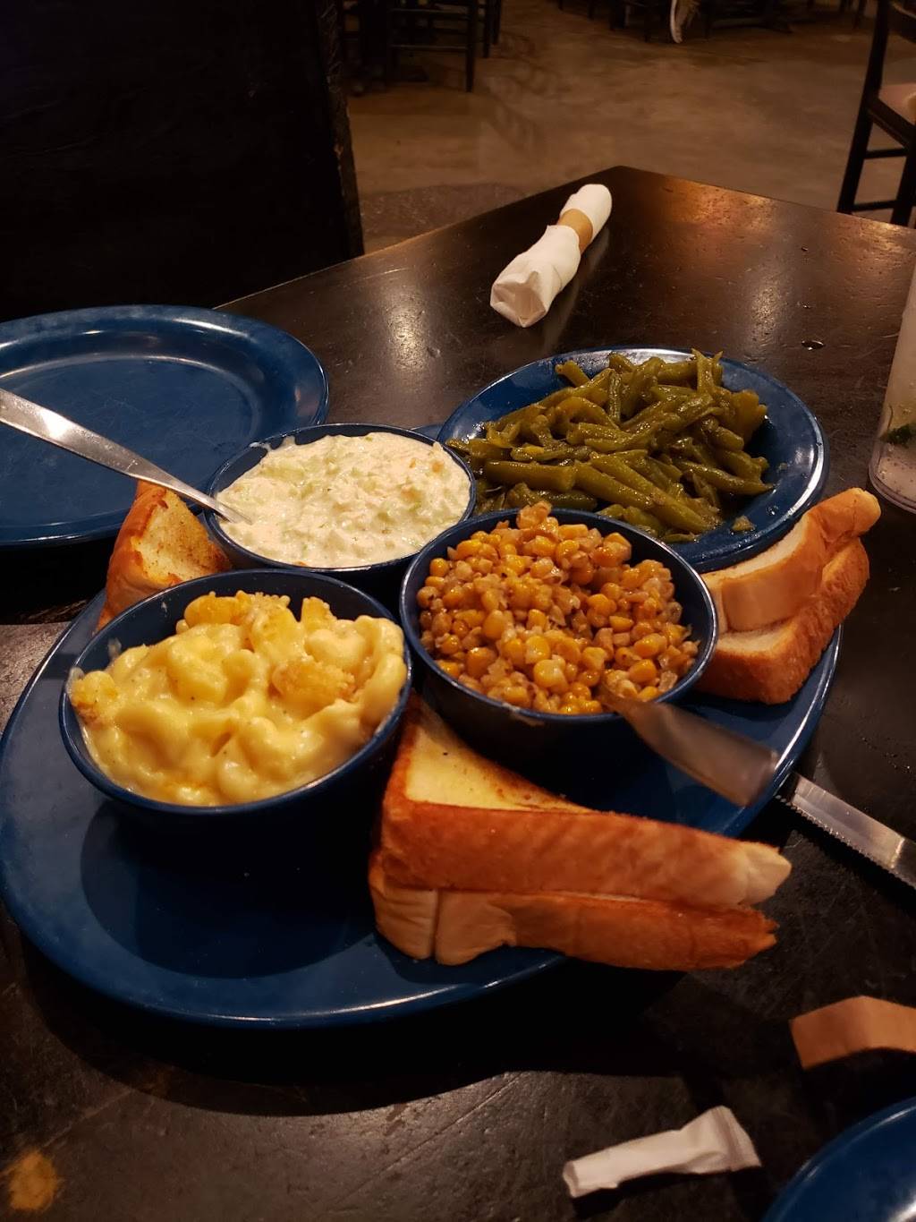 MOJO Kitchen, BBQ Pit & Blues Bar | restaurant | 1500 Beach Blvd, Jacksonville Beach, FL 32250, USA | 9042476636 OR +1 904-247-6636