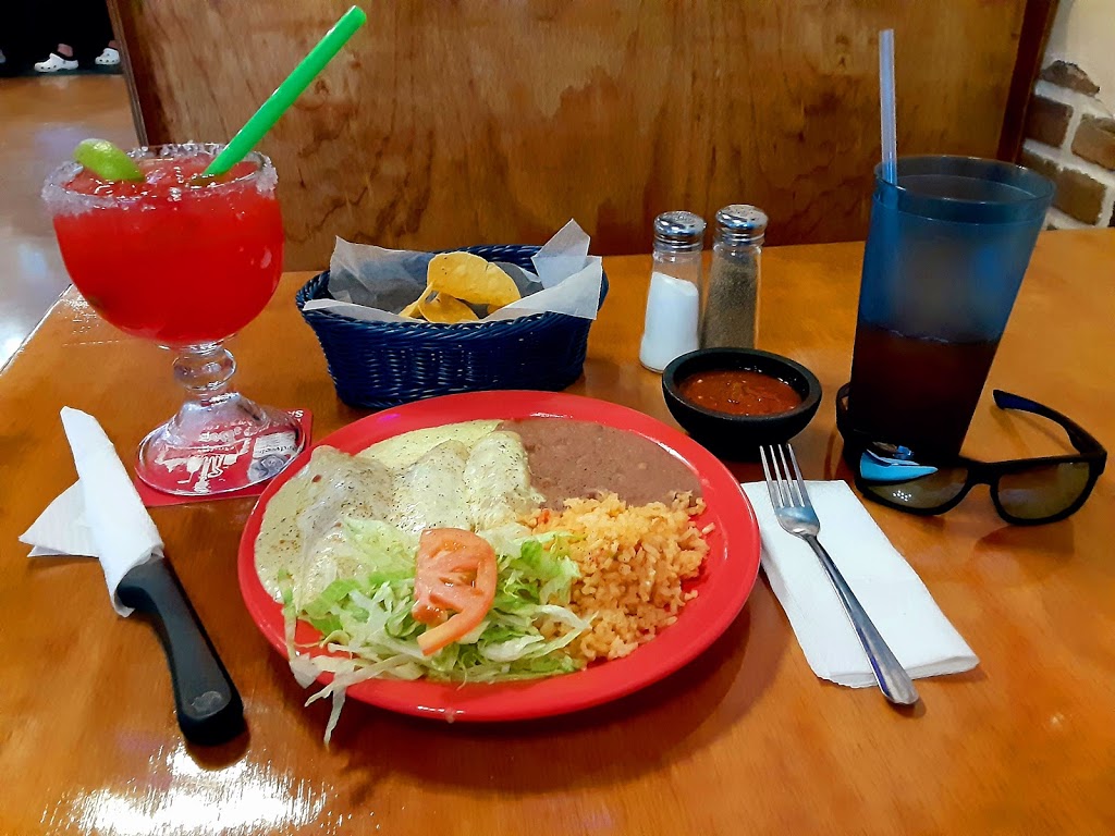 Don Benitos Cocina y Cantina | restaurant | 2402 SE Military Dr #105, San Antonio, TX 78223, USA | 2103689087 OR +1 210-368-9087