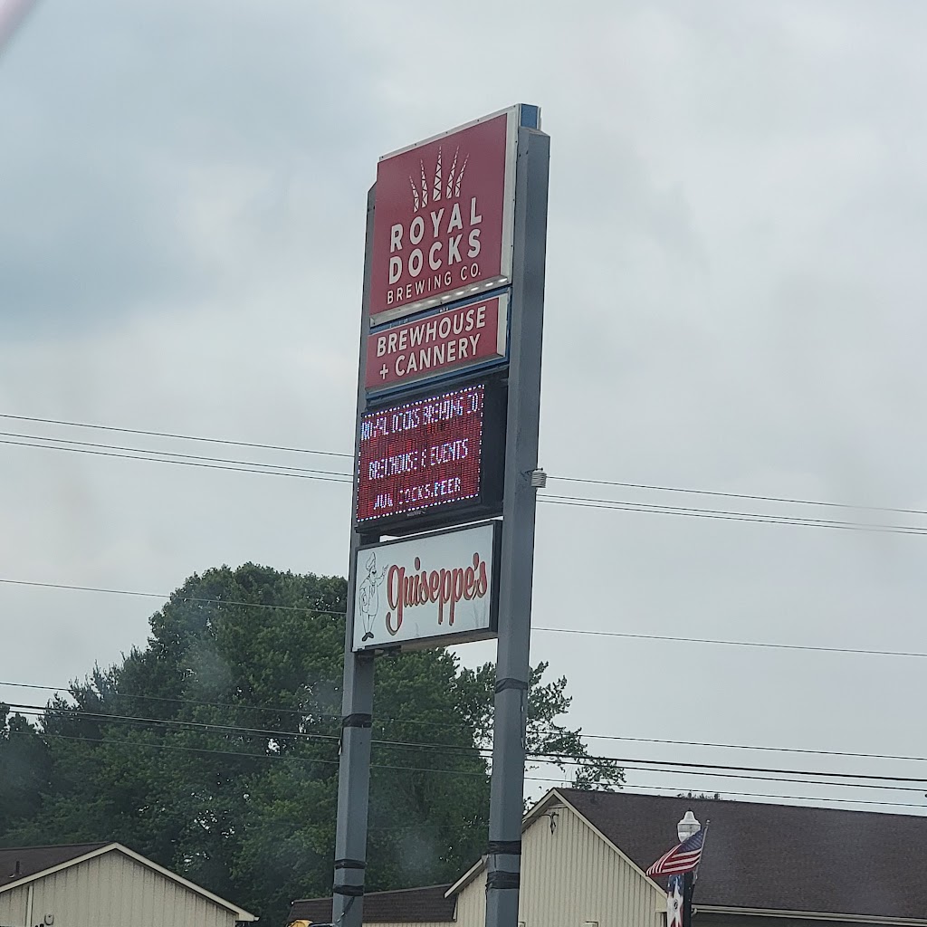 Guiseppes Pizza | restaurant | 5642 Wales Ave NW, Massillon, OH 44646, USA | 2342584800 OR +1 234-258-4800