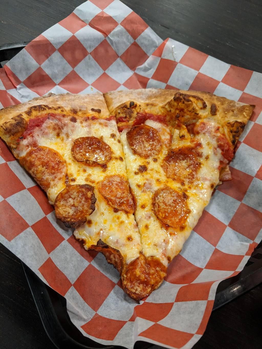 Southside Flying Pizza | restaurant | 1224 S Lamar Blvd, Austin, TX 78704, USA | 5124336695 OR +1 512-433-6695