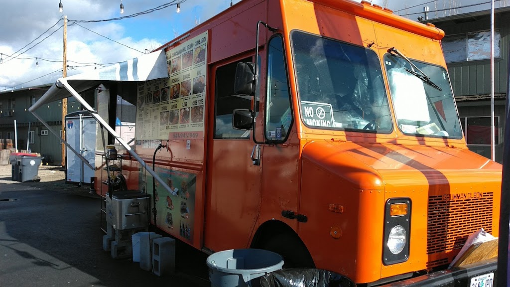 Dos Hermanos Taqueria Truck | restaurant | 721 Bennett Ave, Medford, OR 97504, USA | 5419411969 OR +1 541-941-1969