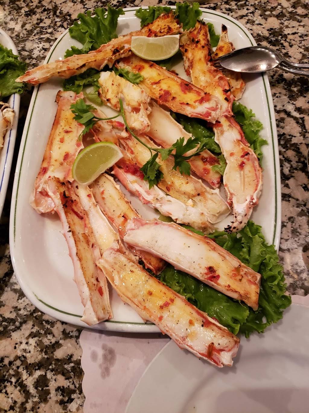 Estrela Ponderosa | restaurant | 85 Niagara St, Newark, NJ 07105, USA | 9733444484 OR +1 973-344-4484