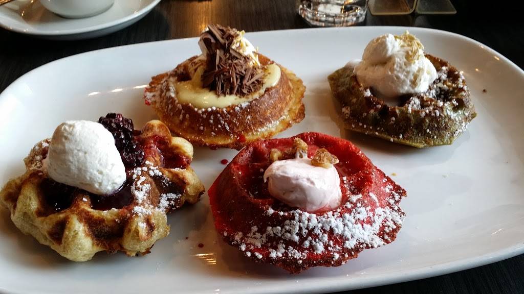 Chicago Waffles | restaurant | 1400 S Michigan Ave, Chicago, IL 60605, USA | 3128548572 OR +1 312-854-8572