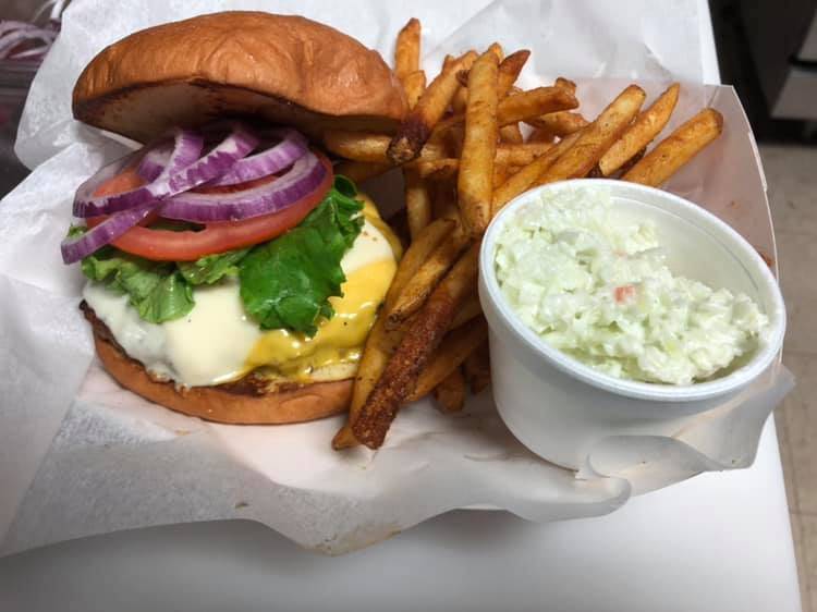 West Point Chill | restaurant | 7050 Main St, West Point, IN 47992, USA | 7655722651 OR +1 765-572-2651