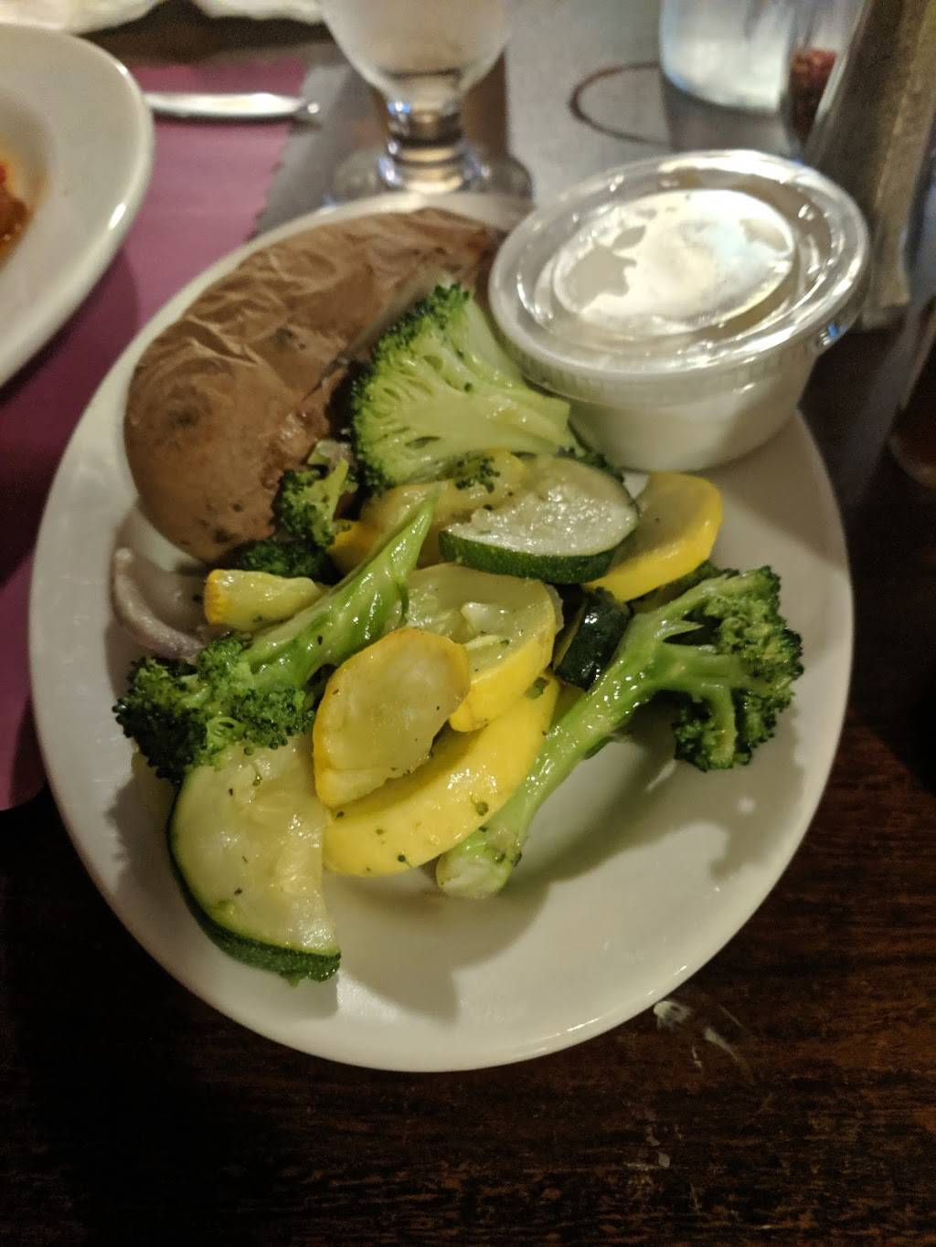 Spiritos Restaurant II | restaurant | 1418 Plainfield Pike, Cranston, RI 02920, USA | 4013052333 OR +1 401-305-2333