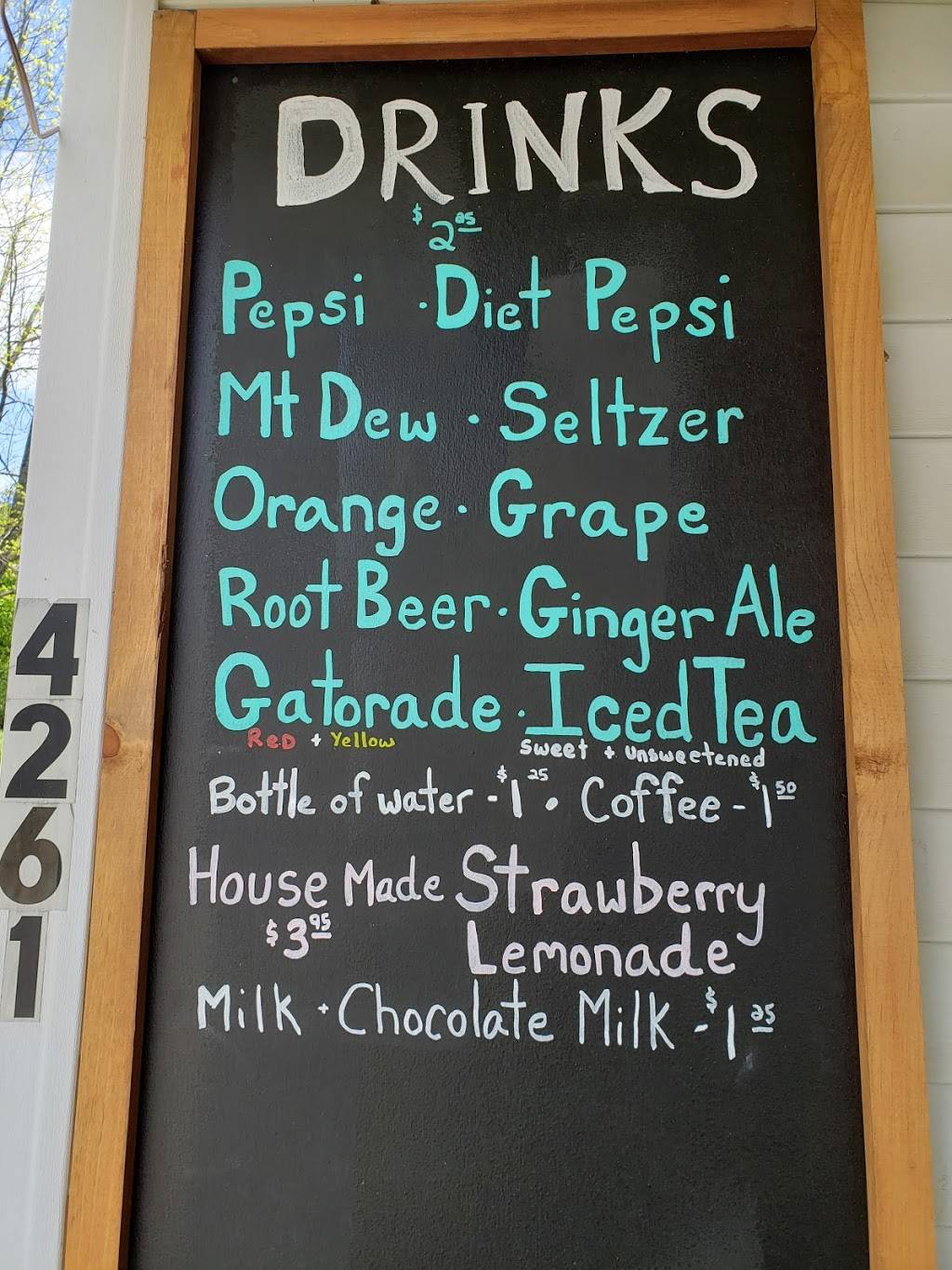 Villagers Ice Cream Restaurant | restaurant | 4261 VT-106, Perkinsville, VT 05151, USA | 8022635677 OR +1 802-263-5677