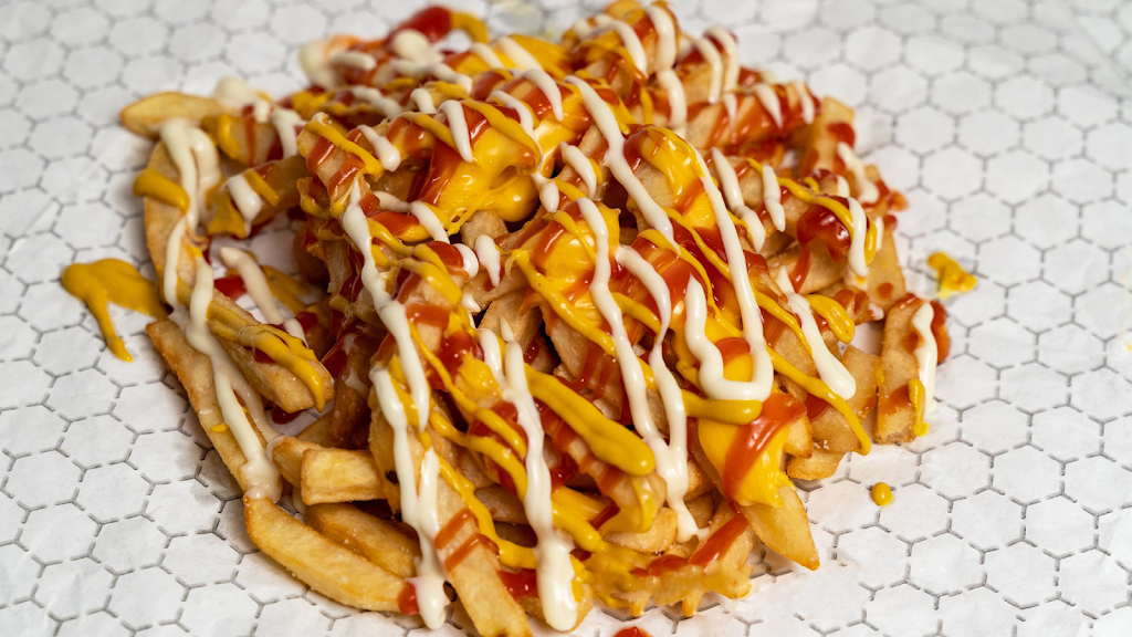 Outer Space Burgers | restaurant | 12409 Biscayne Blvd, North Miami, FL 33181, USA | 7863218363 OR +1 786-321-8363