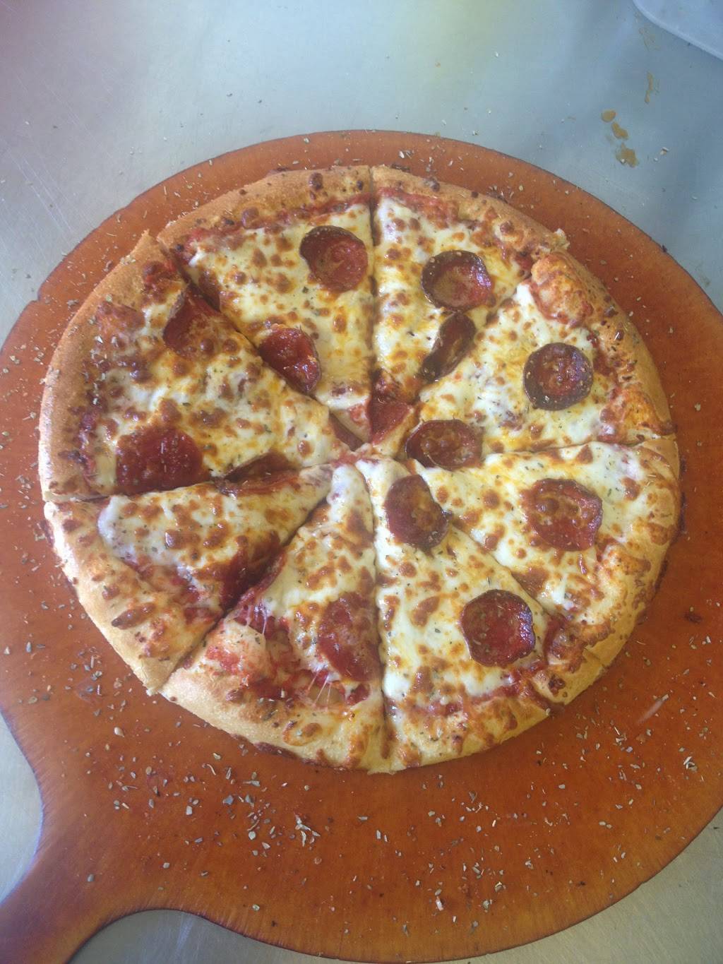 Milano Pizza Hallsville | restaurant | 324 W Main St, Hallsville, TX 75650, USA | 9036682901 OR +1 903-668-2901
