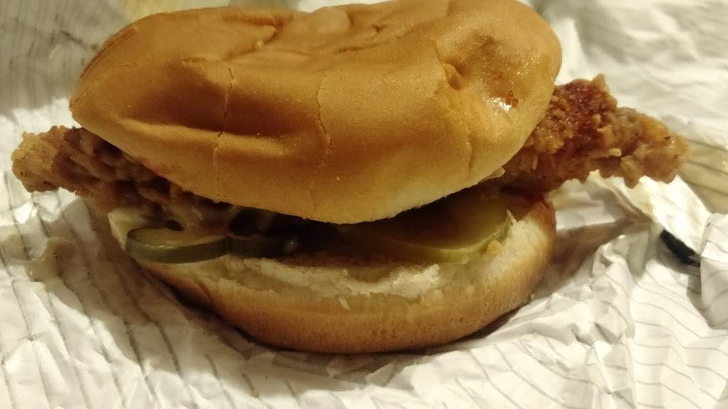 KFC | restaurant | 14046 Mundy Dr, Fishers, IN 46038, USA | 3177761104 OR +1 317-776-1104