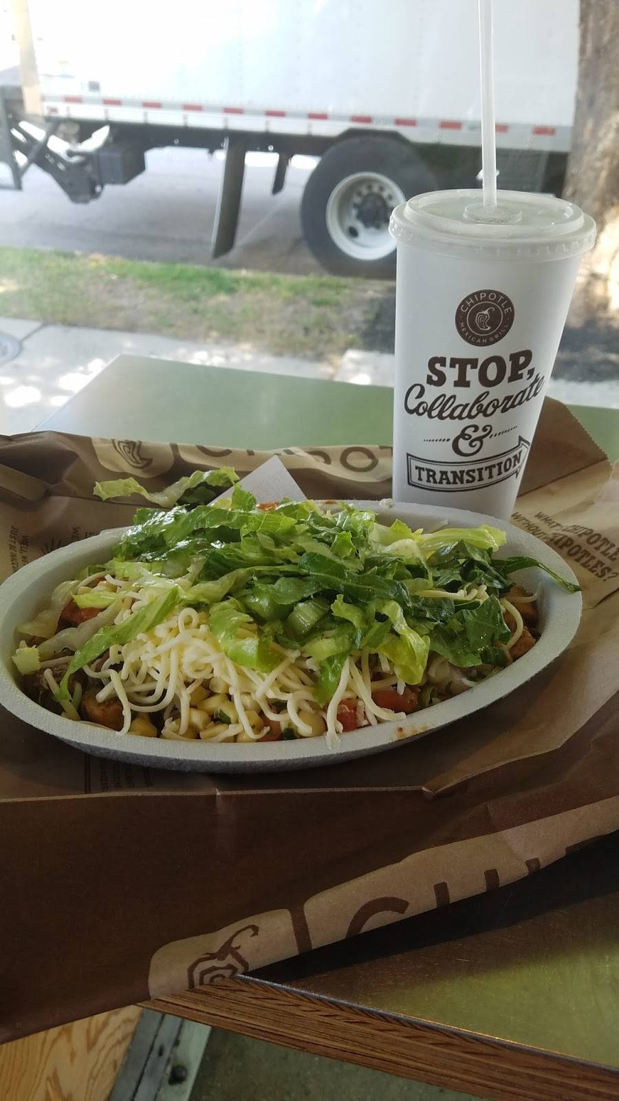 Chipotle Mexican Grill | restaurant | 919 E Fort Ave Space #31, Baltimore, MD 21230, USA | 4436811399 OR +1 443-681-1399