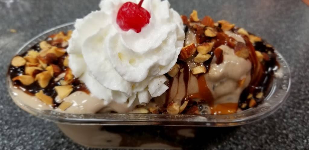 Braums Ice Cream & Burger Restaurant | restaurant | 1129 W Memorial Rd, Oklahoma City, OK 73114, USA | 4057520700 OR +1 405-752-0700