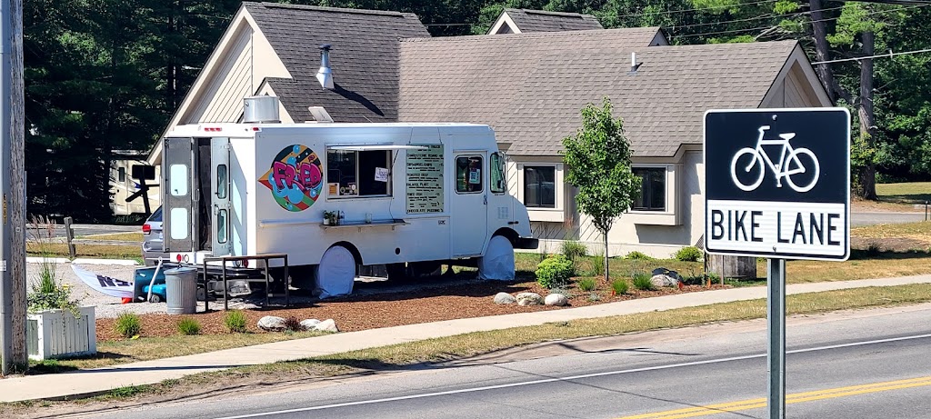 FRiED Food Truck | restaurant | 6281 River Rd, Glen Arbor, MI 49636, USA | 2316455655 OR +1 231-645-5655