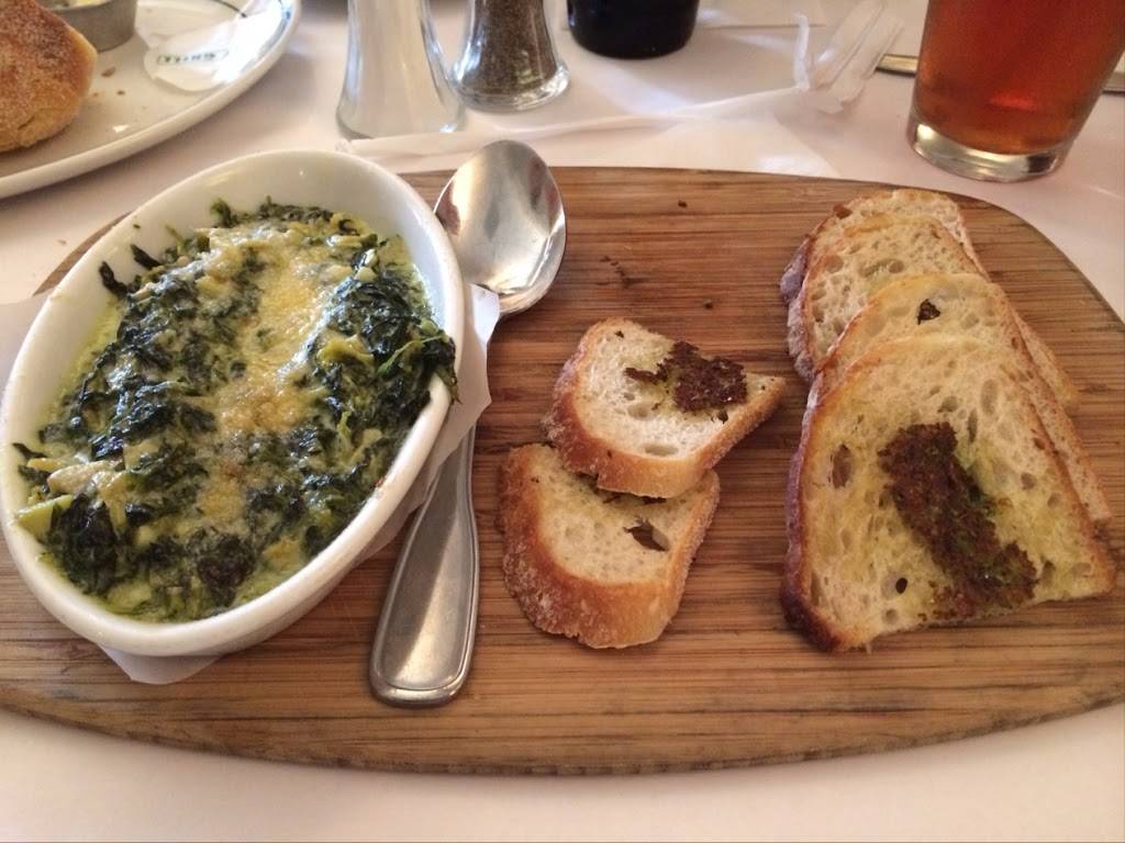 Daily Grill | restaurant | 2500 N Hollywood Way, Burbank, CA 91505, USA | 8188406464 OR +1 818-840-6464