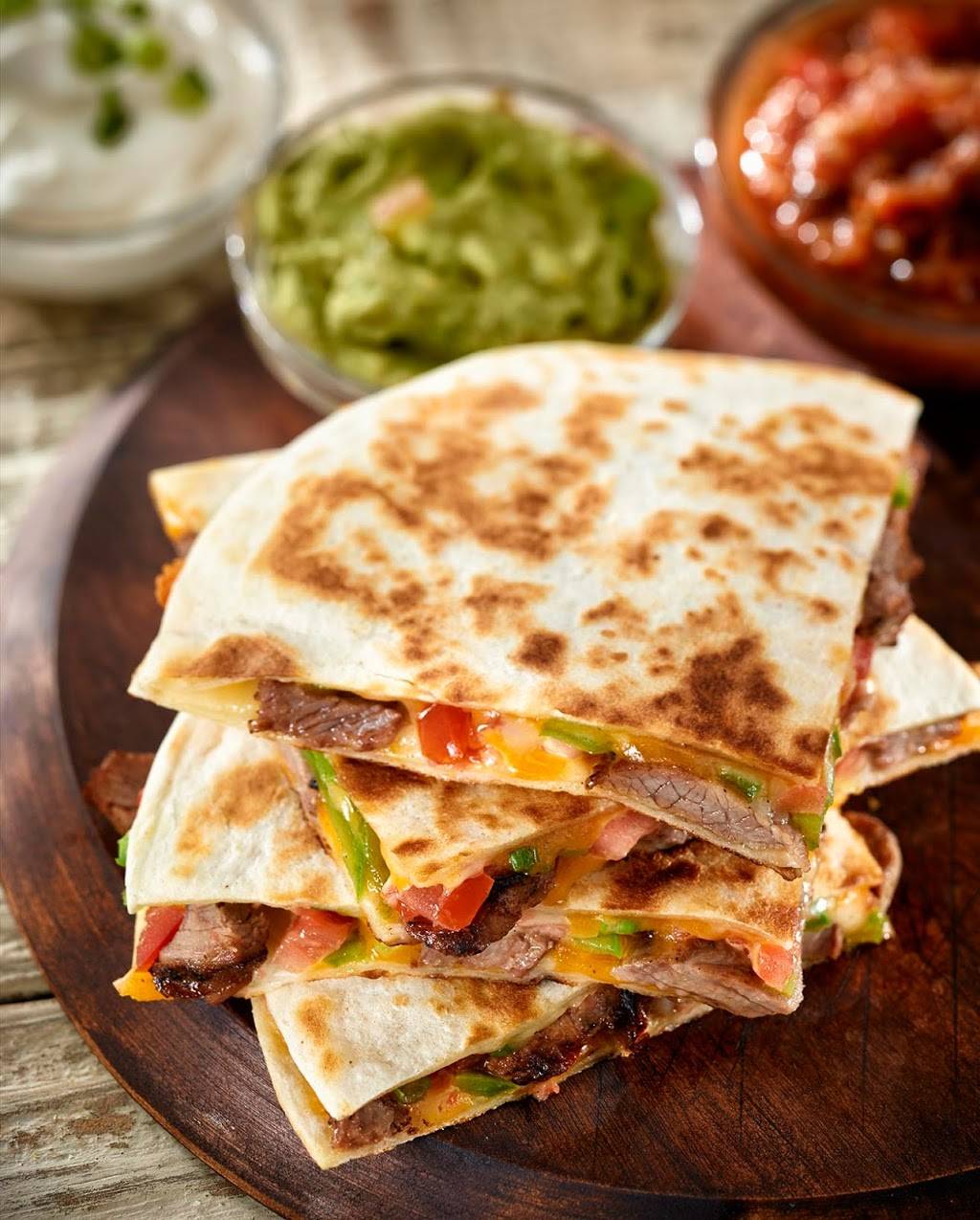 barBURRITO | restaurant | 280 W Hunt Club Rd, Nepean, ON K2E 1A5, Canada | 6132258777 OR +1 613-225-8777