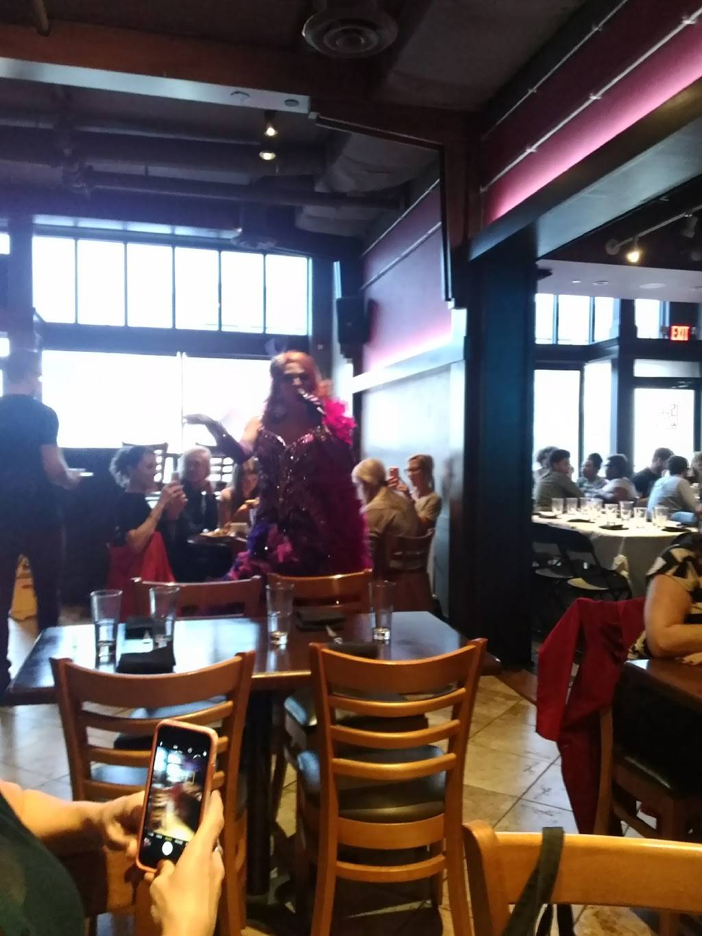 Suzy Wongs House of Yum | restaurant | 1515 Church St, Nashville, TN 37203, USA | 6153292913 OR +1 615-329-2913