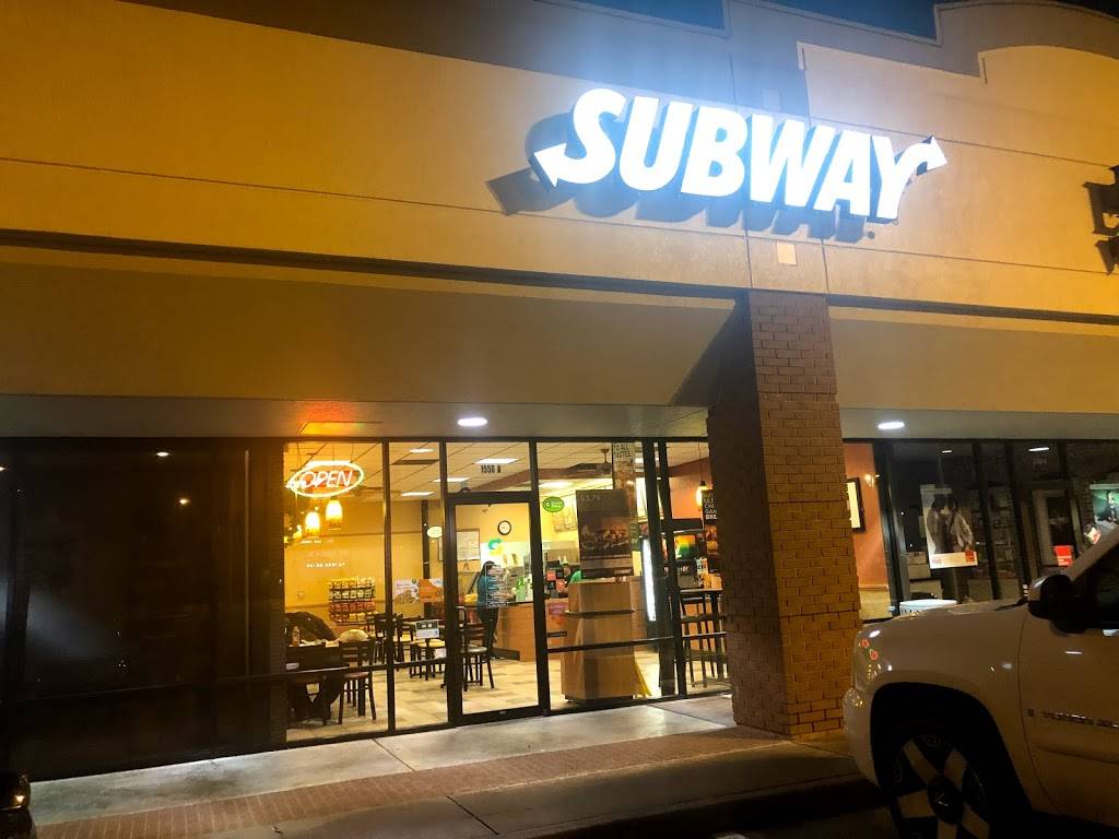 Subway | restaurant | 1556 W Gray St A, Houston, TX 77019, USA | 2819742016 OR +1 281-974-2016