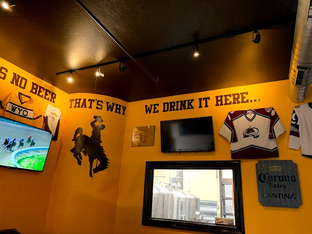 The Library Sports Grille & Brewery | restaurant | 201 E Custer St, Laramie, WY 82070, USA | 3077420500 OR +1 307-742-0500