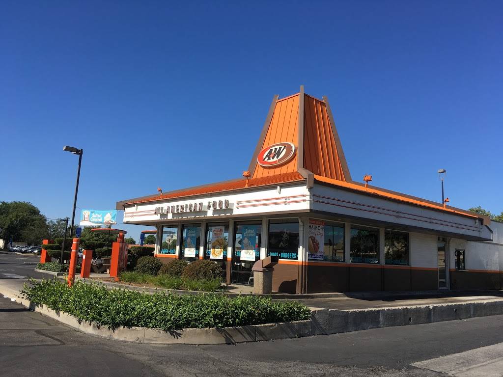 A&W Restaurant | restaurant | 2611 S Mooney Blvd, Visalia, CA 93277, USA | 5597334445 OR +1 559-733-4445