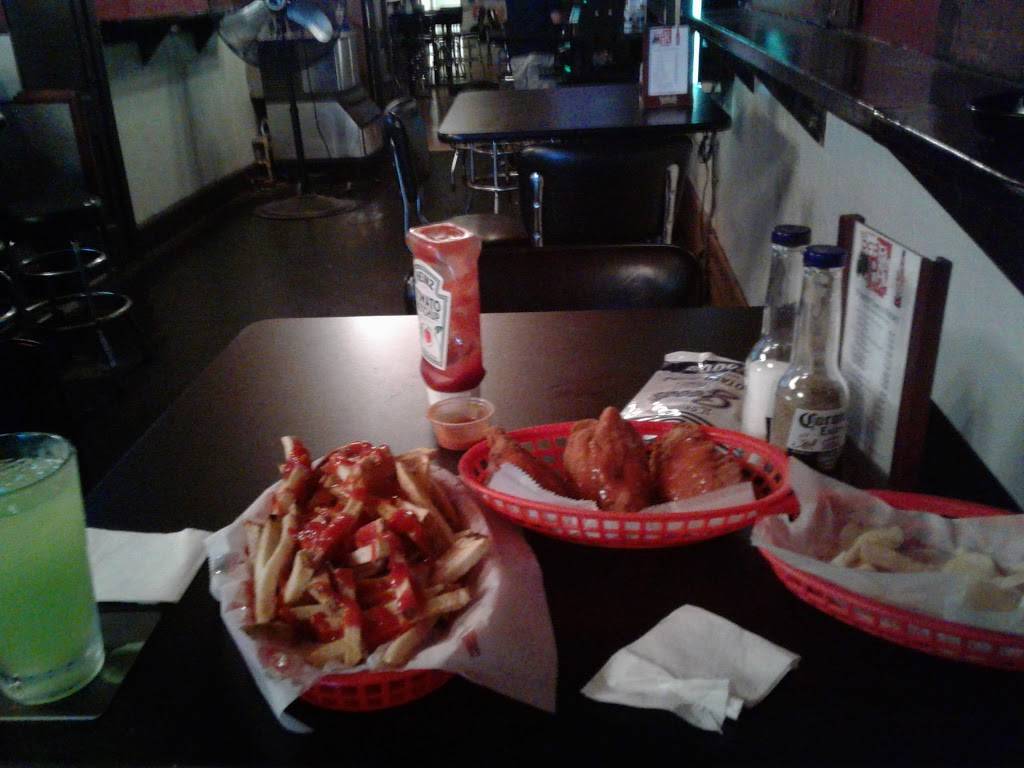 Forest Inn | restaurant | 904 Penn St, Reading, PA 19602, USA | 6103724421 OR +1 610-372-4421