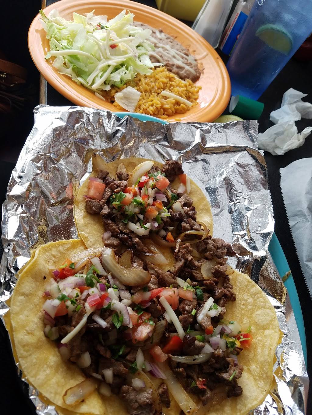 South of the Border Mexican | restaurant | 322 2nd St, Williamsburg, VA 23185, USA | 7575654848 OR +1 757-565-4848