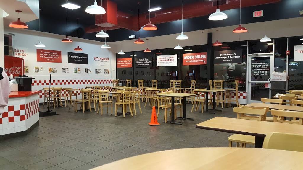 Five Guys | meal takeaway | 701 N Milwaukee Ave, Vernon Hills, IL 60061, USA | 8476803810 OR +1 847-680-3810