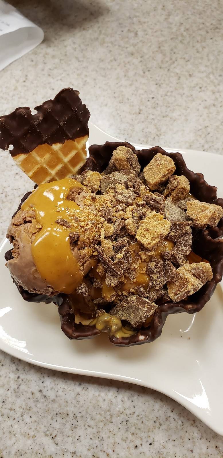 Oberweis Ice Cream and Dairy Store | restaurant | 4811 Dempster Street, Skokie, IL 60077, USA | 2245347429 OR +1 224-534-7429