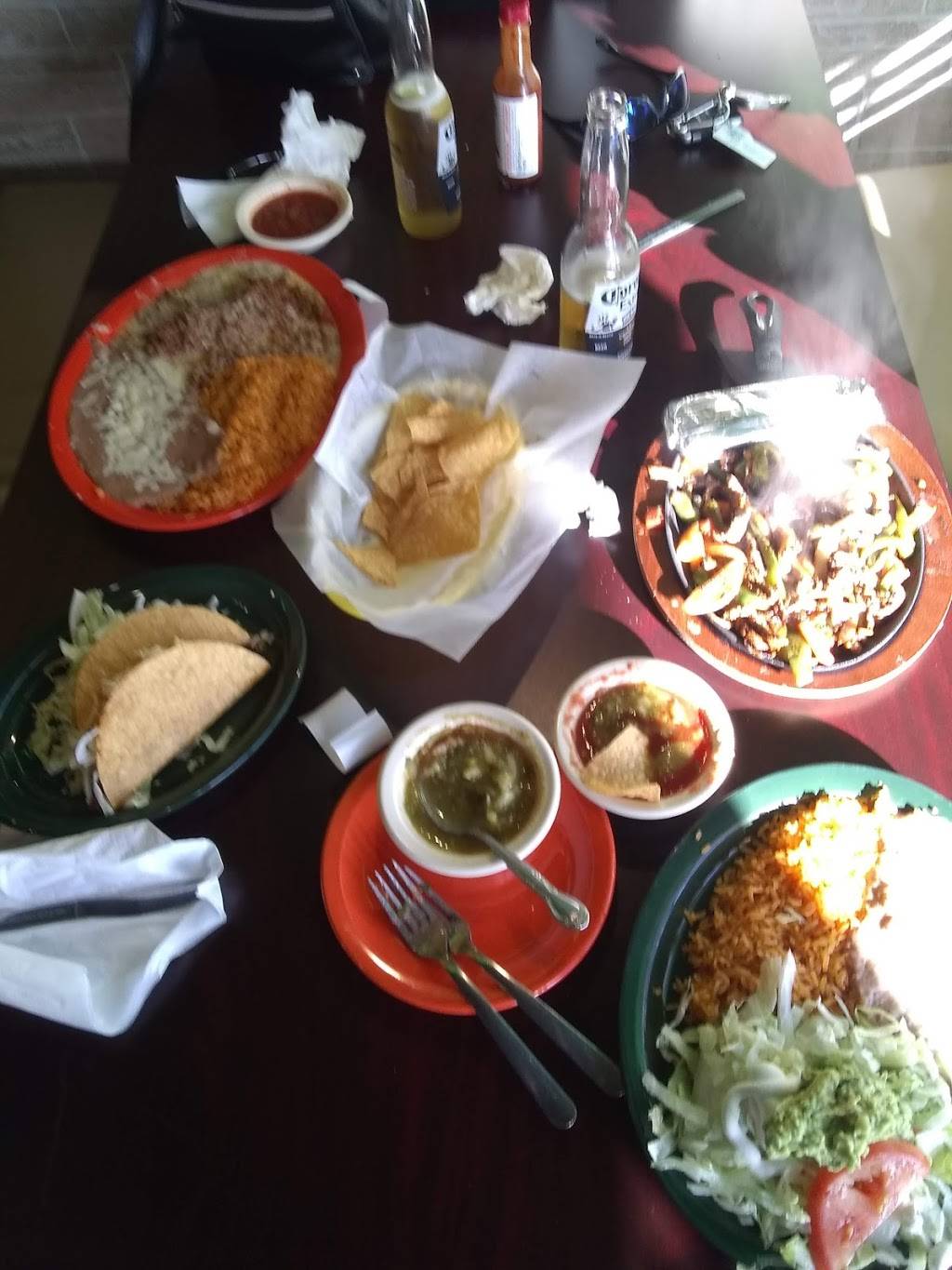 Fiesta Tapatia Mexican Restaurant | restaurant | 611 N Mildred St, Ranson, WV 25438, USA | 3049301698 OR +1 304-930-1698