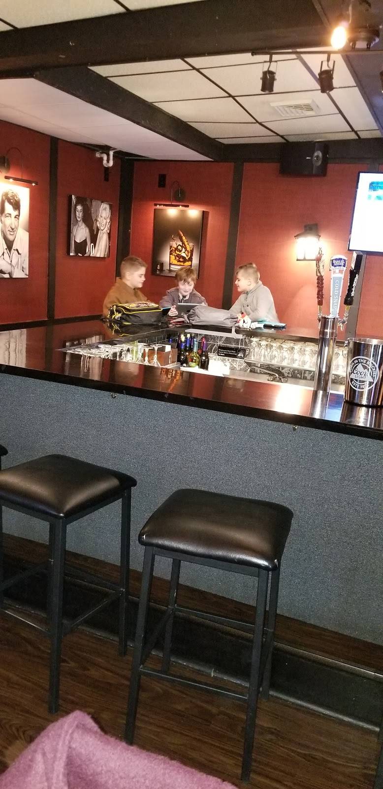 Dagwoods Pub | restaurant | 4625 Linden Ave, Philadelphia, PA 19114, USA | 2153323620 OR +1 215-332-3620