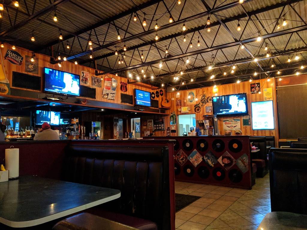 Smokin 19 | restaurant | 3080-3090 34th St N, St. Petersburg, FL 33713, USA | 7272028943 OR +1 727-202-8943