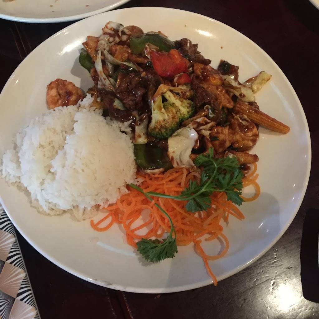 Fusion Bowl | restaurant | 126 Mooresville Commons Way, Mooresville, NC 28117, USA | 7046645999 OR +1 704-664-5999
