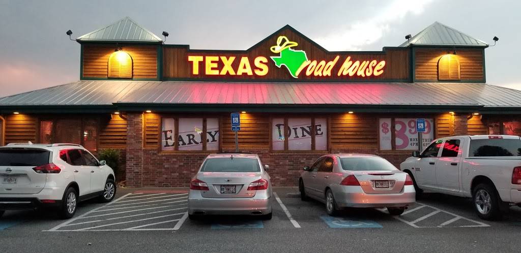 Texas Roadhouse | restaurant | 5080 Riverside Dr Suite 1500, Macon, GA 31210, USA | 4784773777 OR +1 478-477-3777