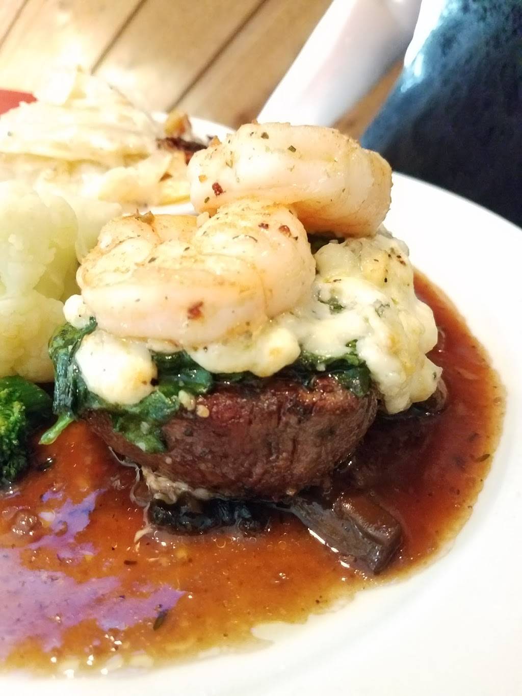 Teddy Griffins Road House | restaurant | 50 Highland Pike Rd, Harbor Springs, MI 49740, USA | 2315267805 OR +1 231-526-7805