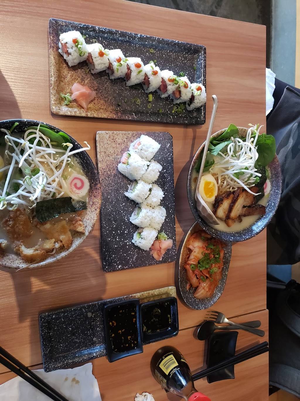 Kuma Japanese Ramen & Sushi | restaurant | 3405 E, E Battlefield Rd #124, Springfield, MO 65804, USA | 4177201126 OR +1 417-720-1126