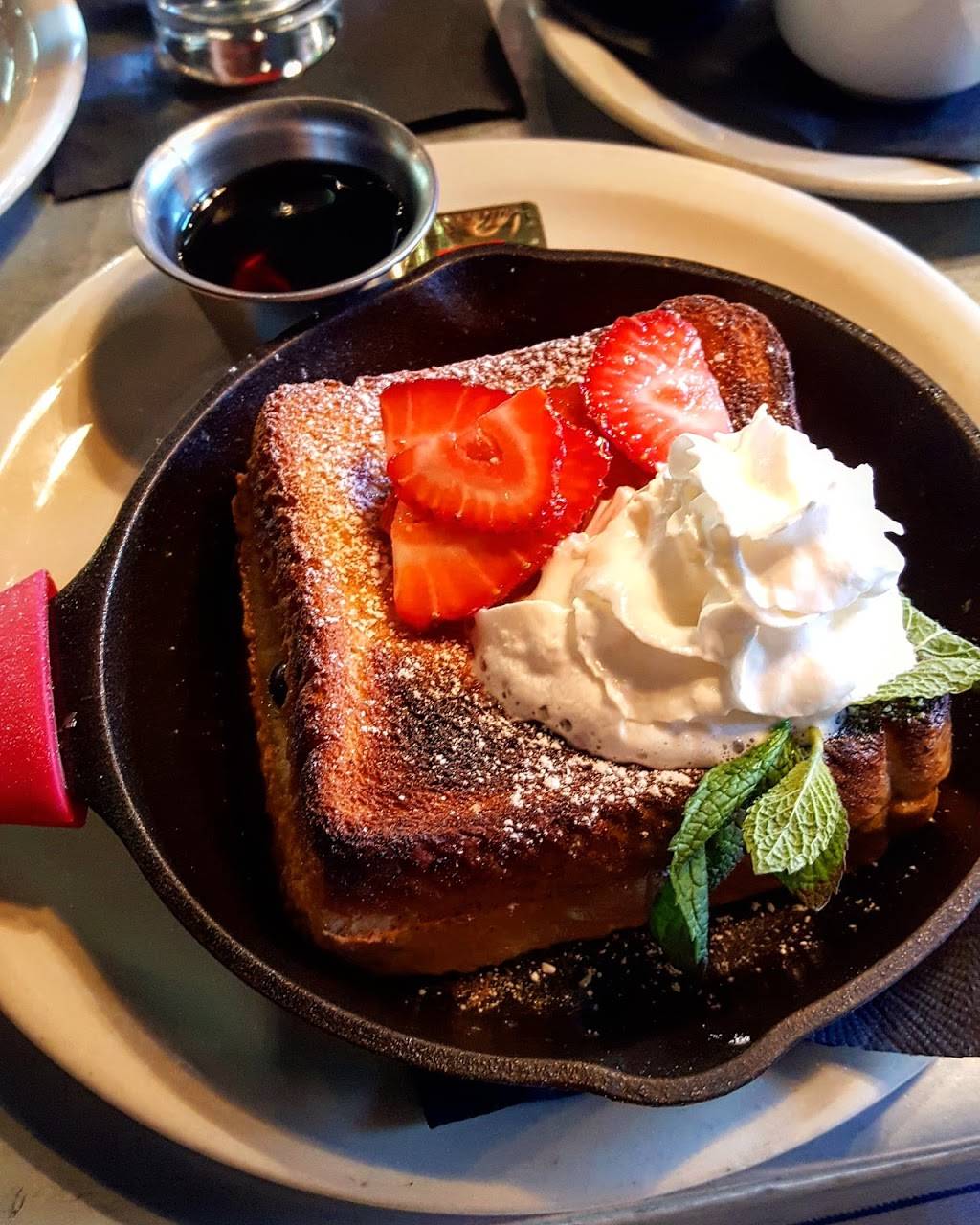 Stella Public House | restaurant | 1414 S Alamo St, San Antonio, TX 78210, USA | 2102777047 OR +1 210-277-7047