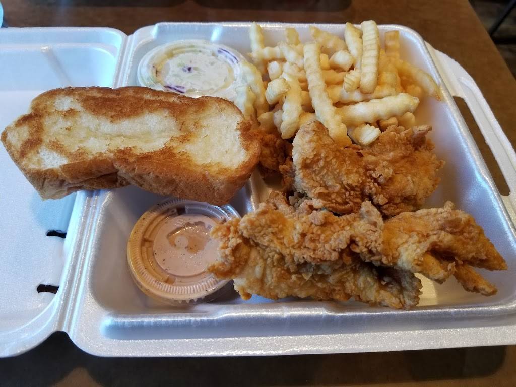 Raising Canes Chicken Fingers | meal takeaway | 6568 N Sheridan Rd, Chicago, IL 60626, USA | 7733819480 OR +1 773-381-9480