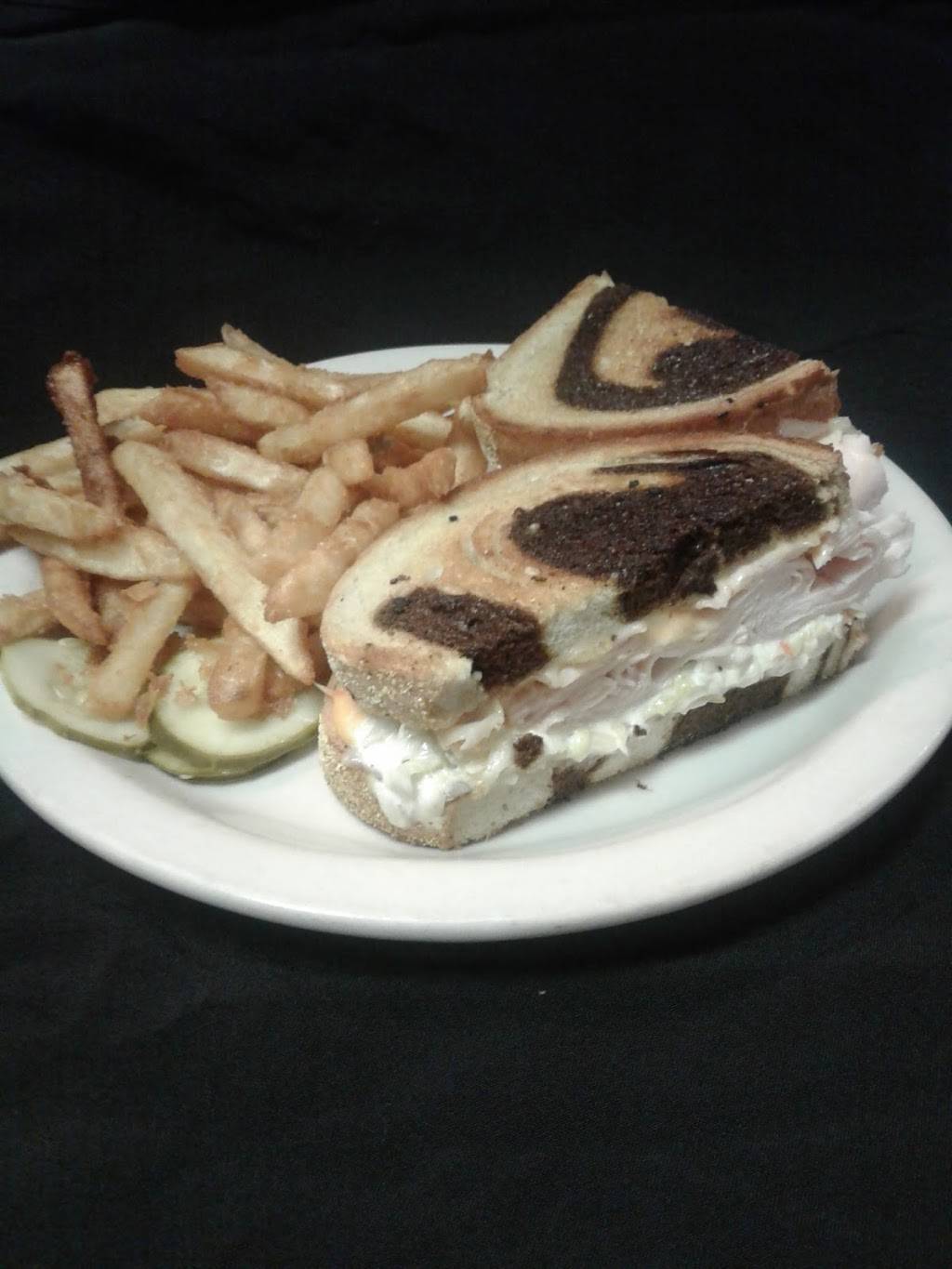 Canton Bistro | restaurant | 44282 Warren Rd, Canton, MI 48187, USA | 7344160880 OR +1 734-416-0880