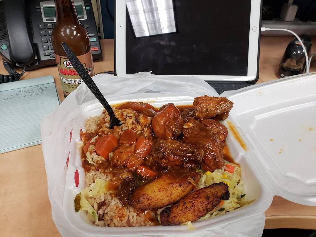 Golden Krust Caribbean Restaurant | restaurant | 676 Duluth Hwy, Lawrenceville, GA 30046, USA | 7708024030 OR +1 770-802-4030