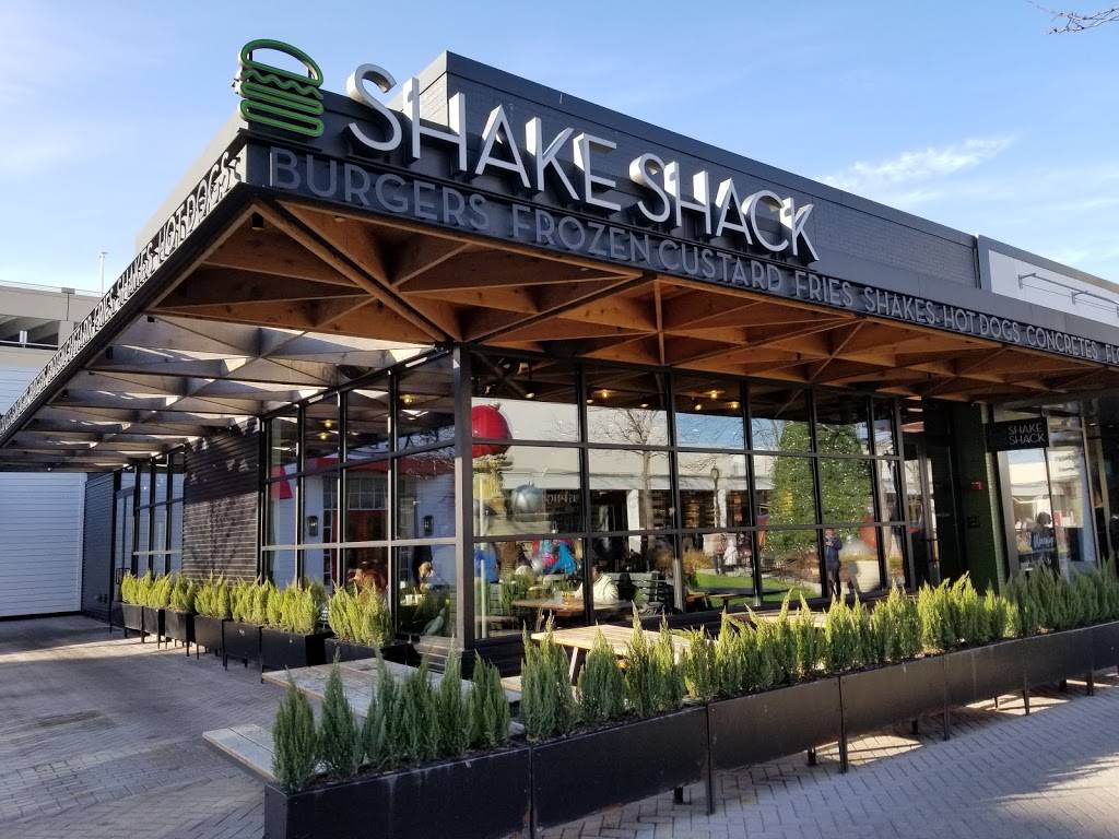 Shake Shack | restaurant | 4999 Old Orchard Shopping Center Space L28, Skokie, IL 60077, USA | 8473801240 OR +1 847-380-1240