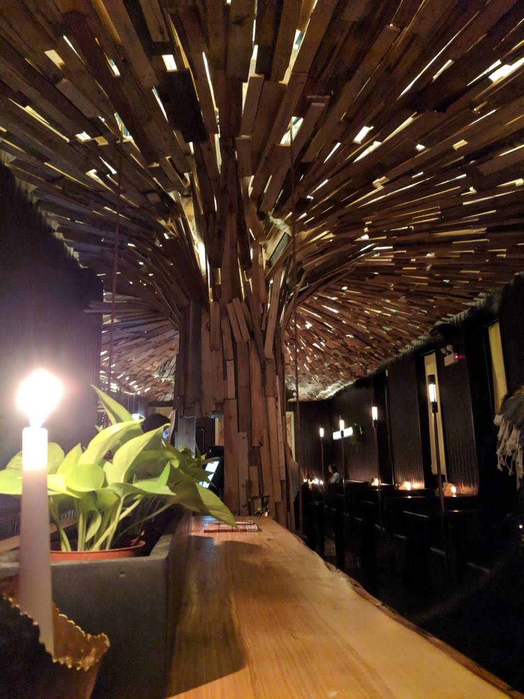 Fort Willow | restaurant | 1721 N Elston Ave, Chicago, IL 60642, USA | 7736878898 OR +1 773-687-8898