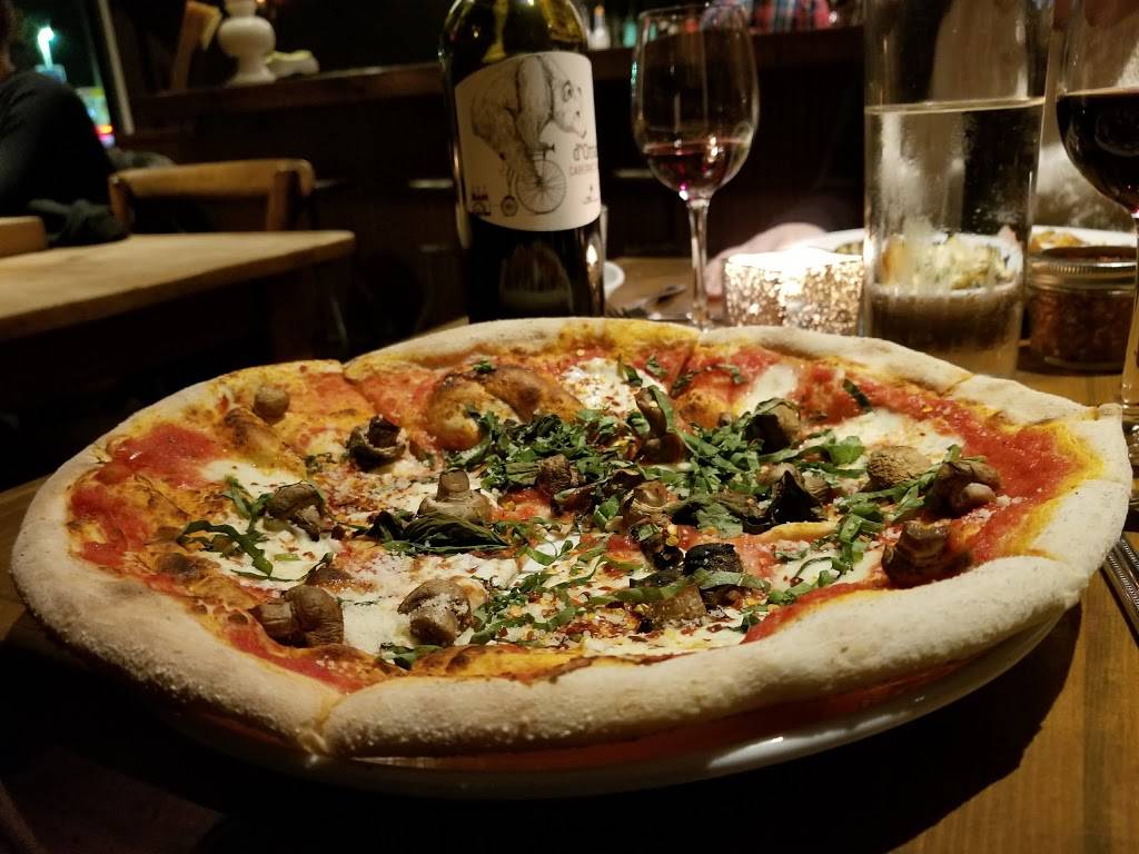 Napolese Pizzeria | restaurant | 114 E 49th St, Indianapolis, IN 46205, USA | 3179250765 OR +1 317-925-0765