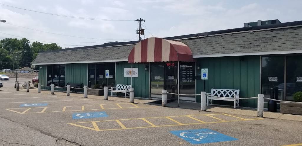 Trader Jacks Riverside Grille | restaurant | 35901 Lakeshore Blvd, Eastlake, OH 44095, USA | 4409468330 OR +1 440-946-8330