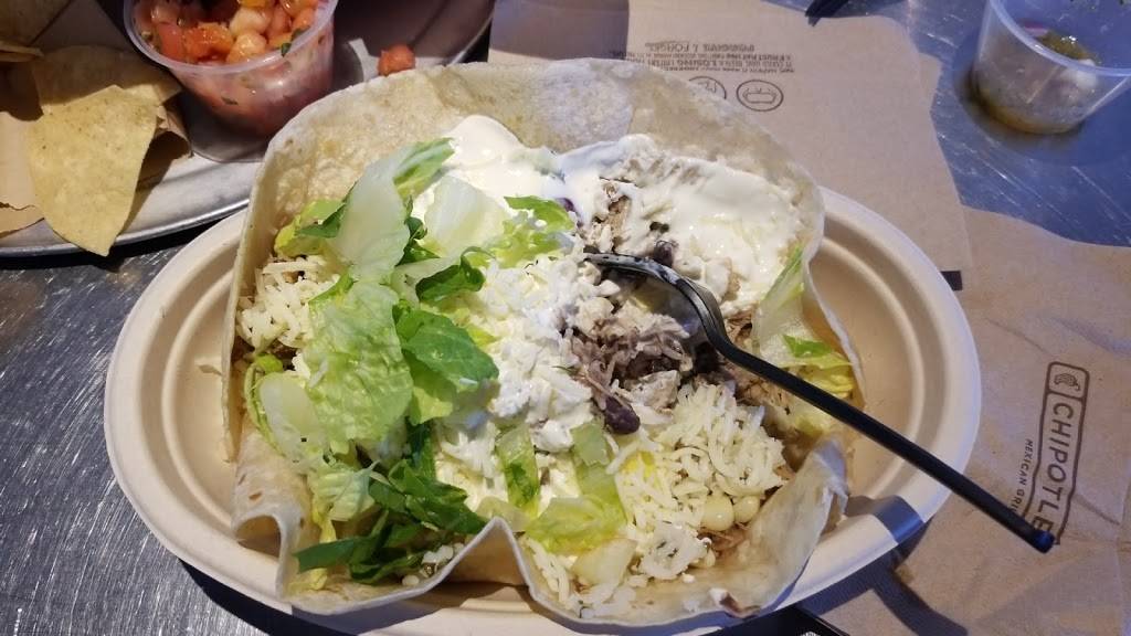 Chipotle Mexican Grill | restaurant | 35925 Detroit Rd Ste 115, Avon, OH 44011, USA | 4409379200 OR +1 440-937-9200