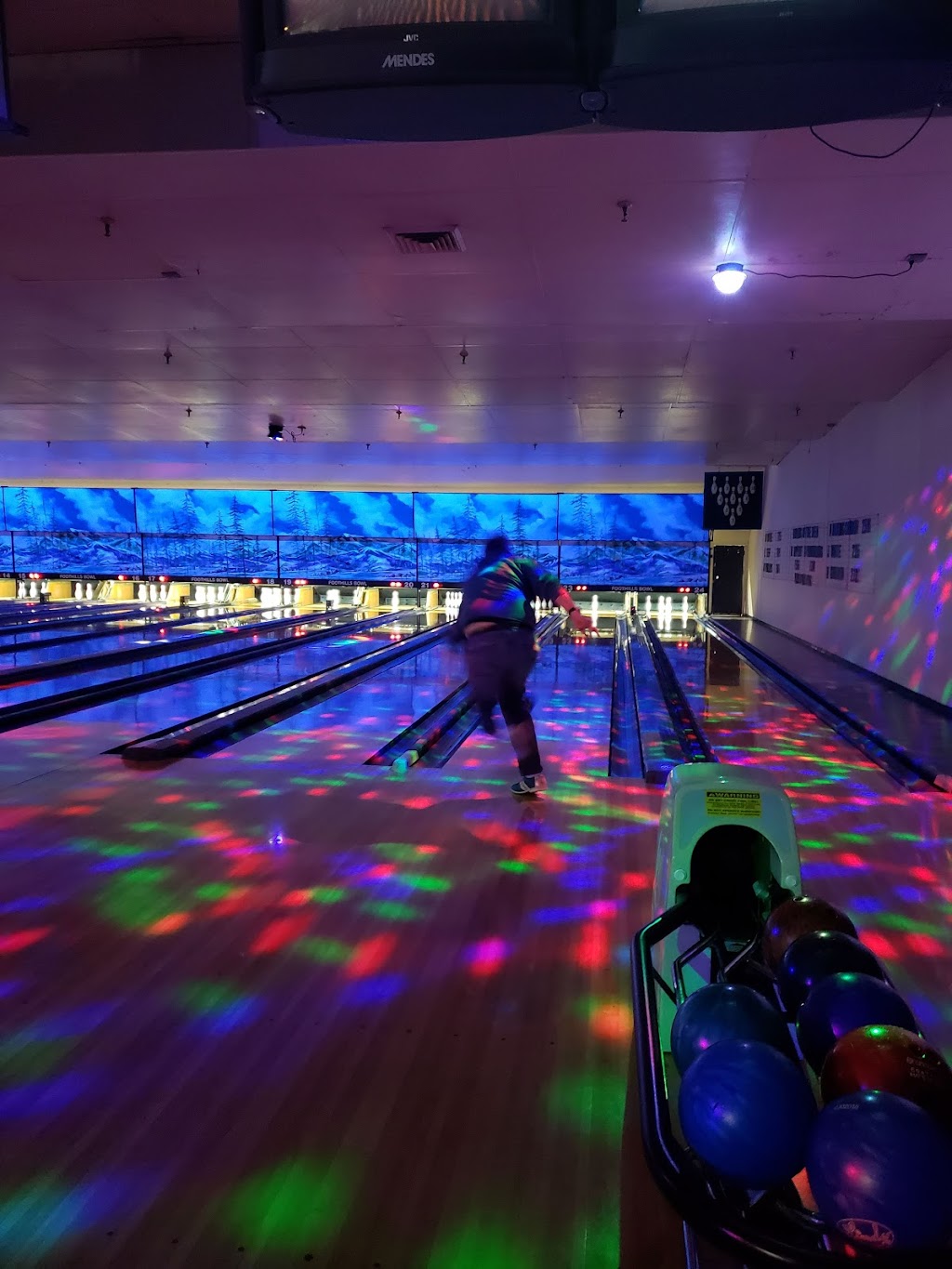 Foothills Bowl | restaurant | 13489 Bowman Rd, Auburn, CA 95603, USA | 5308857518 OR +1 530-885-7518